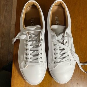 Premiere low top Thursday everyday shoe - brand new, size 8.5 women’s